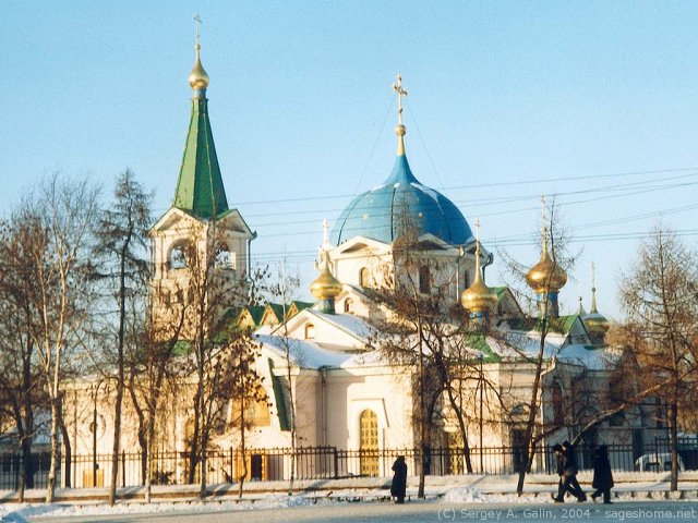 Novosibirsk Orthodox Church / Shot during testing of Sokol-2, using Auto mode. / 2004-01 #25 Church-I.jpg